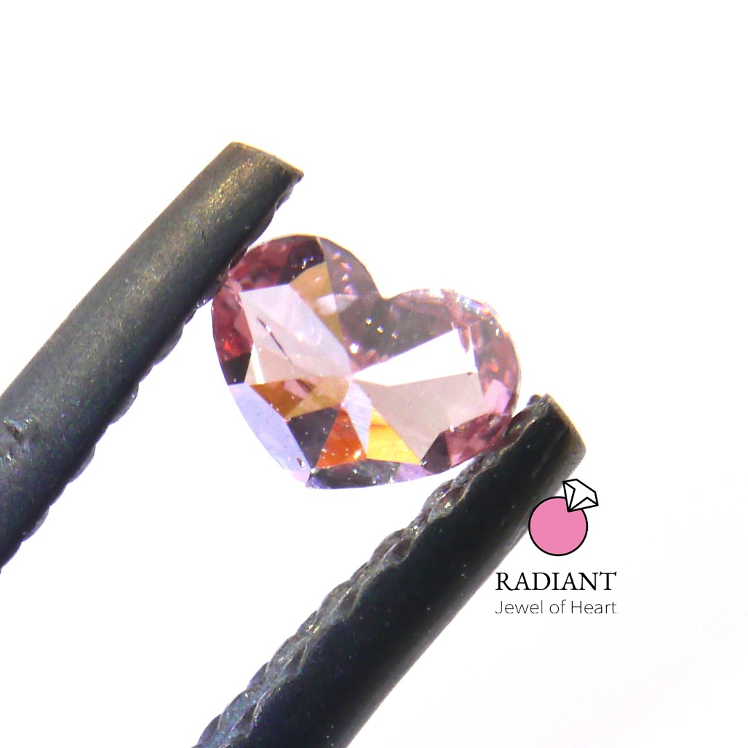 0.17 Natural Fancy Intense Pink SI2 Diamond