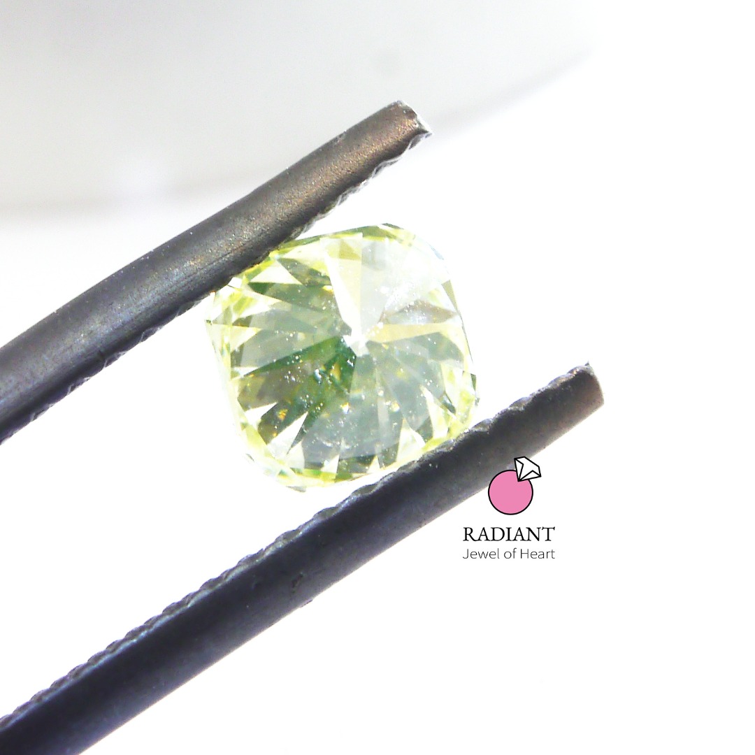 0.65 Natural Light Greenish Yellow SI1 Diamond